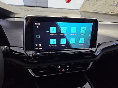 2026 Volkswagen Atlas Cross Sport SE with Technology