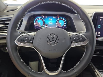 2026 Volkswagen Atlas Cross Sport SE with Technology