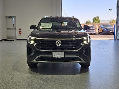 2026 Volkswagen Atlas Cross Sport SE with Technology