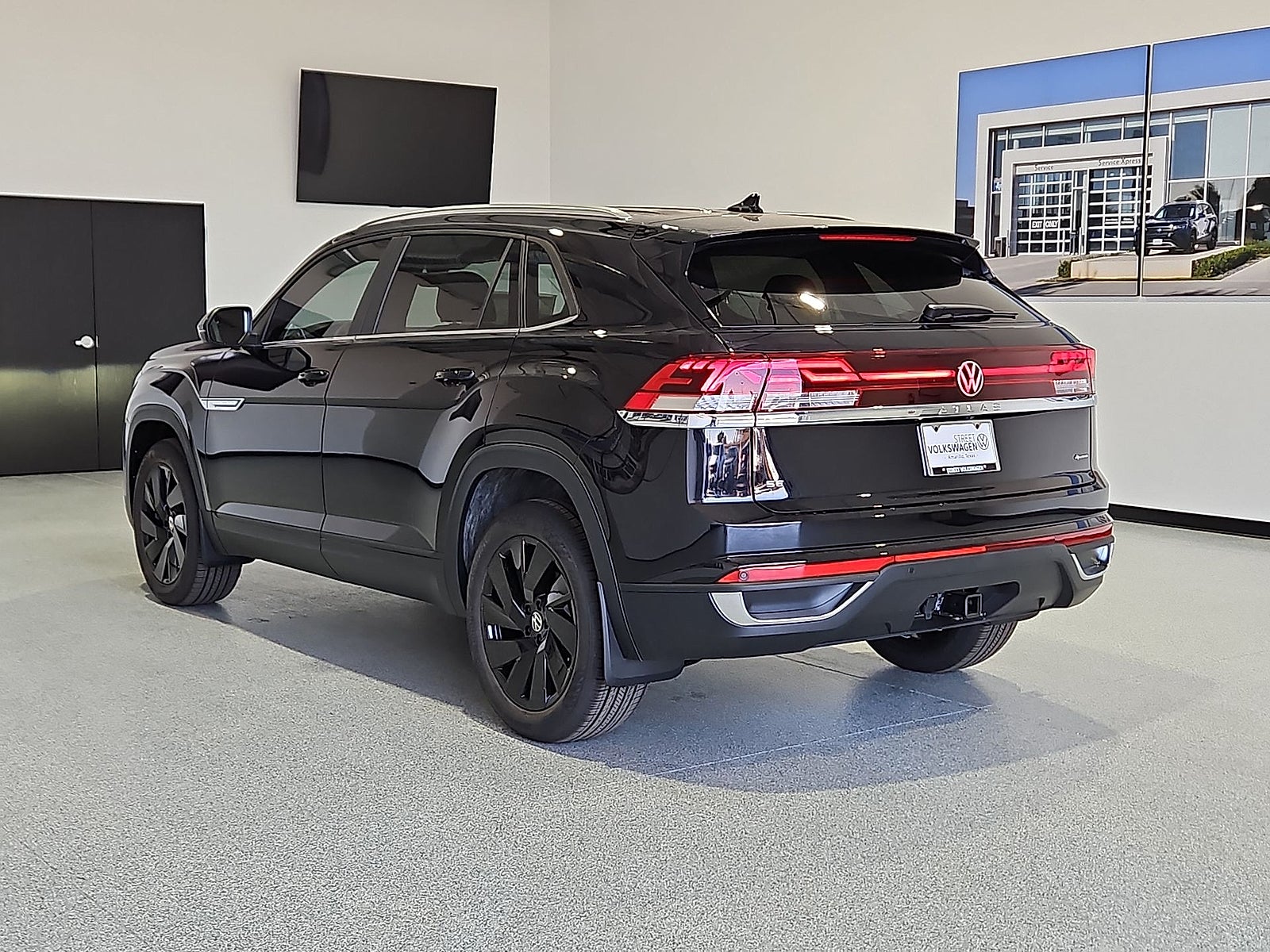 2026 Volkswagen Atlas Cross Sport SE with Technology