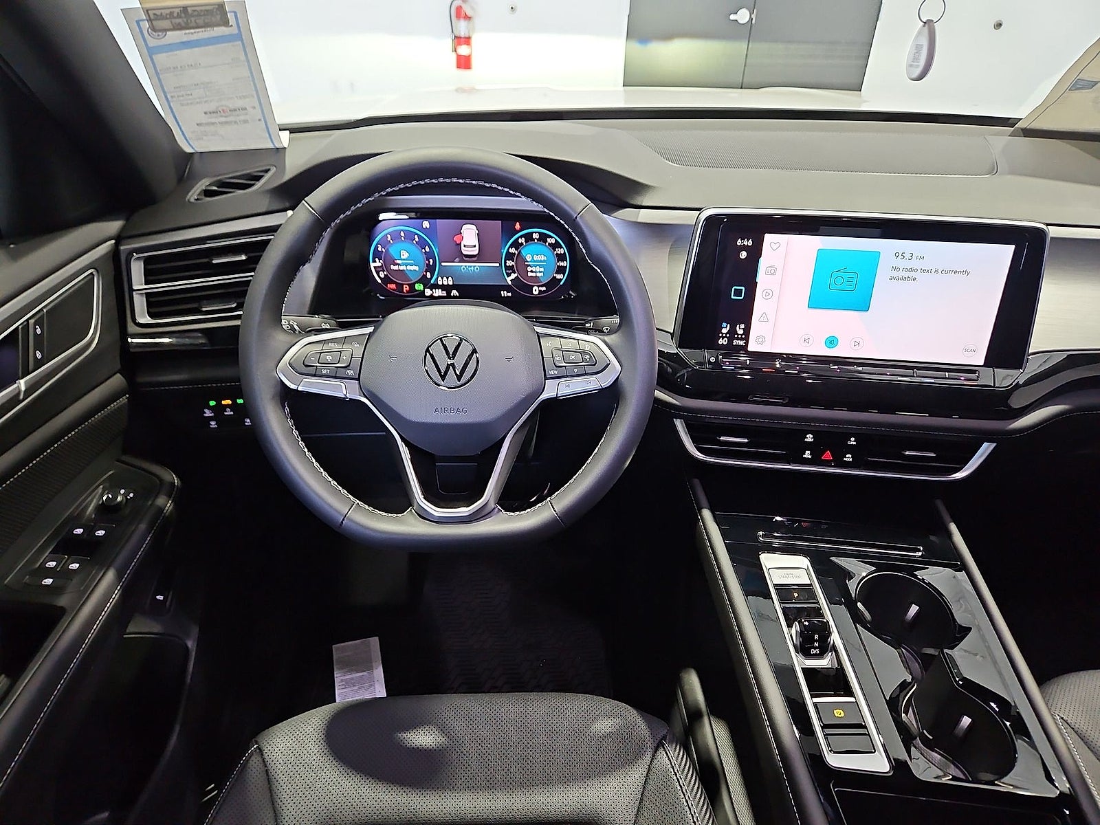 2026 Volkswagen Atlas Cross Sport SE with Technology