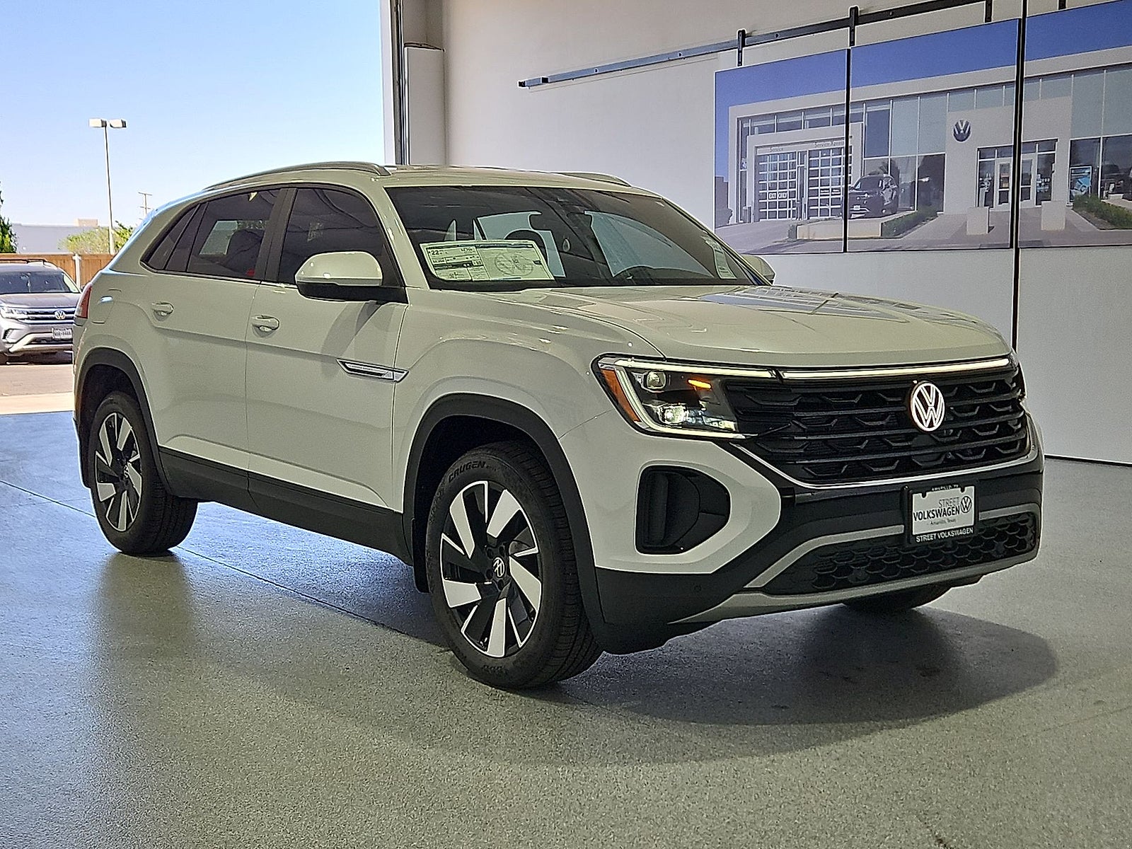 2026 Volkswagen Atlas Cross Sport SE with Technology