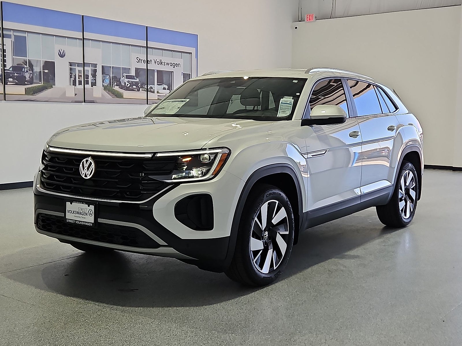 2026 Volkswagen Atlas Cross Sport SE with Technology