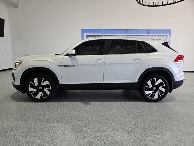 2026 Volkswagen Atlas Cross Sport SE with Technology