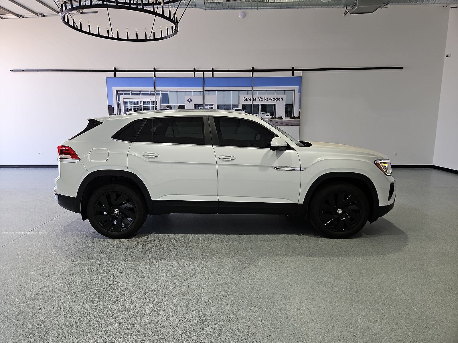 2026 Volkswagen Atlas Cross Sport SE with Technology