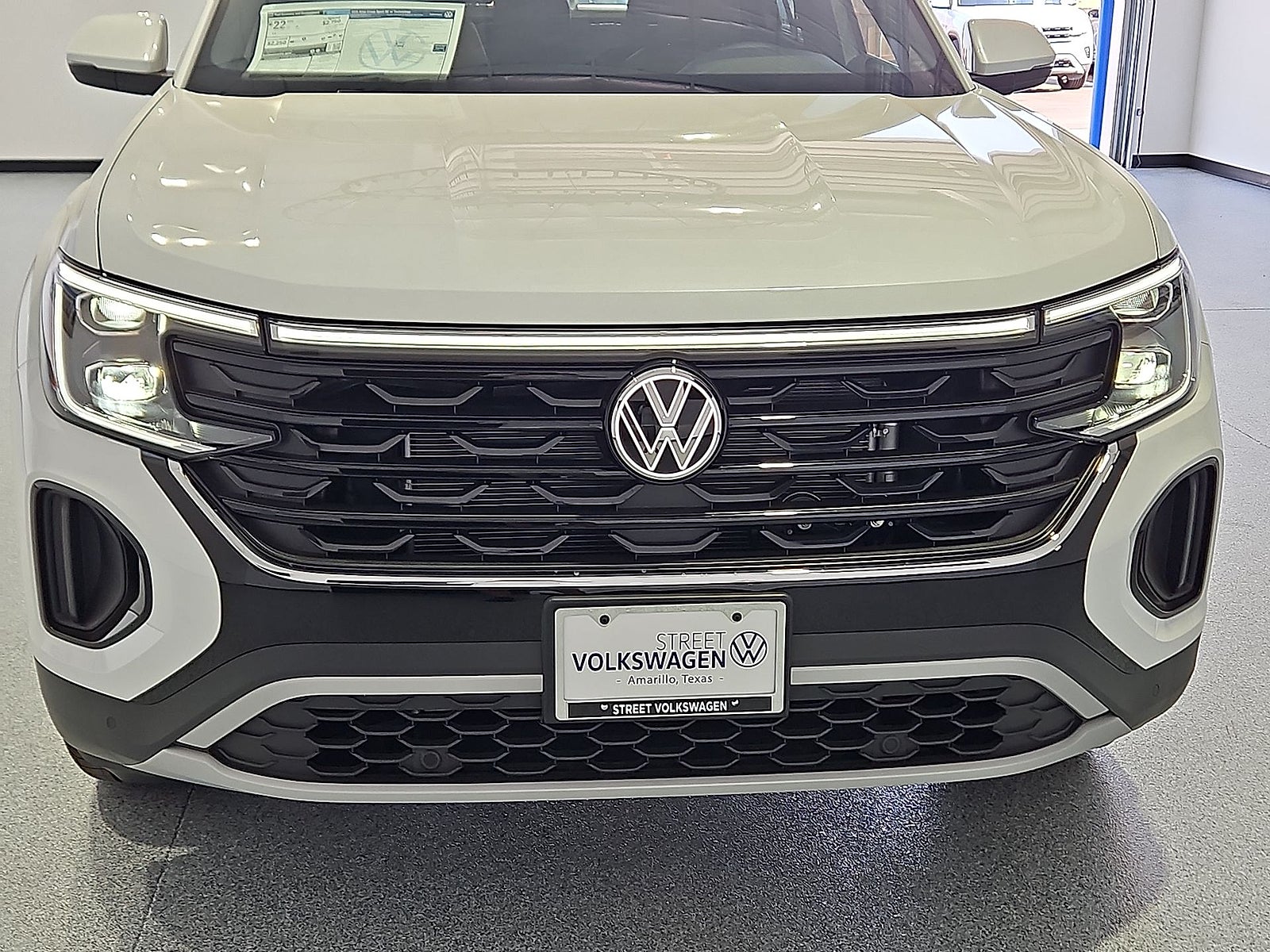 2026 Volkswagen Atlas Cross Sport SE with Technology