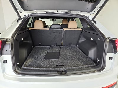 2026 Volkswagen Atlas Cross Sport SE with Technology