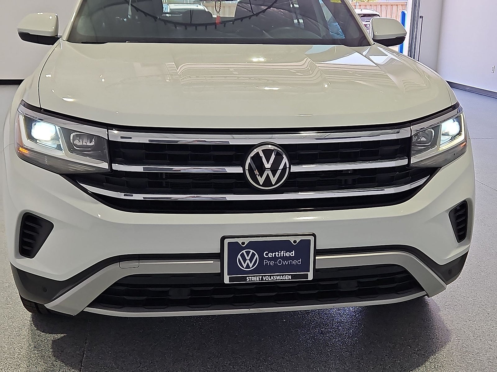 2023 Volkswagen Atlas Cross Sport 3.6L V6 SE w/Technology