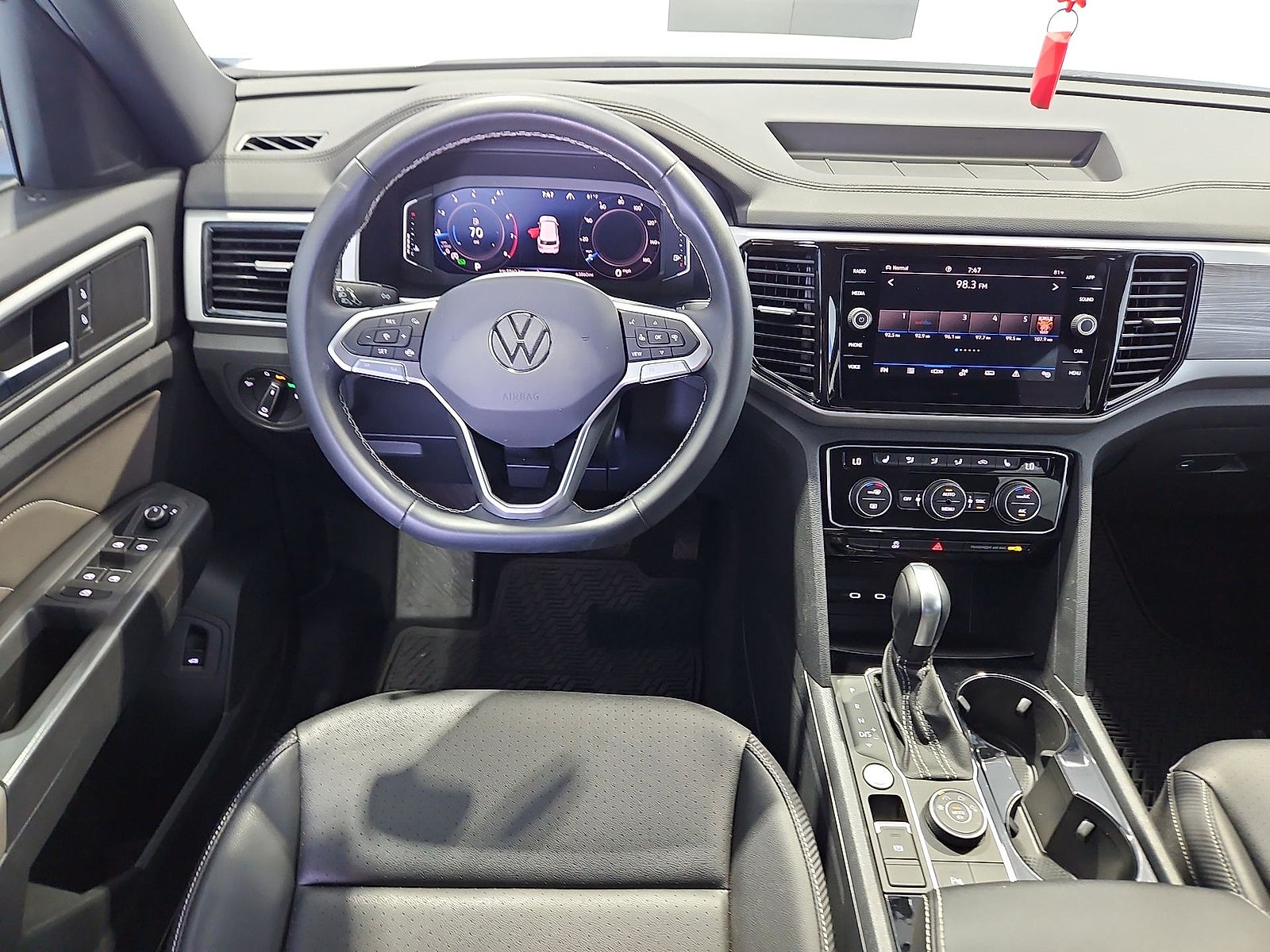 2023 Volkswagen Atlas Cross Sport 3.6L V6 SE w/Technology