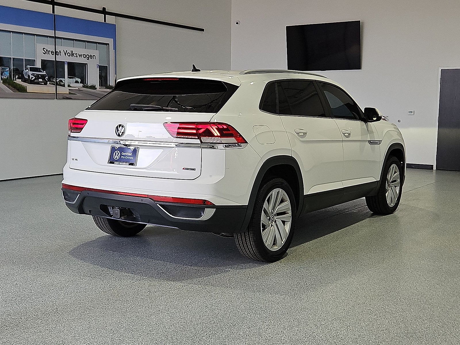 2022 Volkswagen Atlas Cross Sport 3.6L V6 SE w/Technology