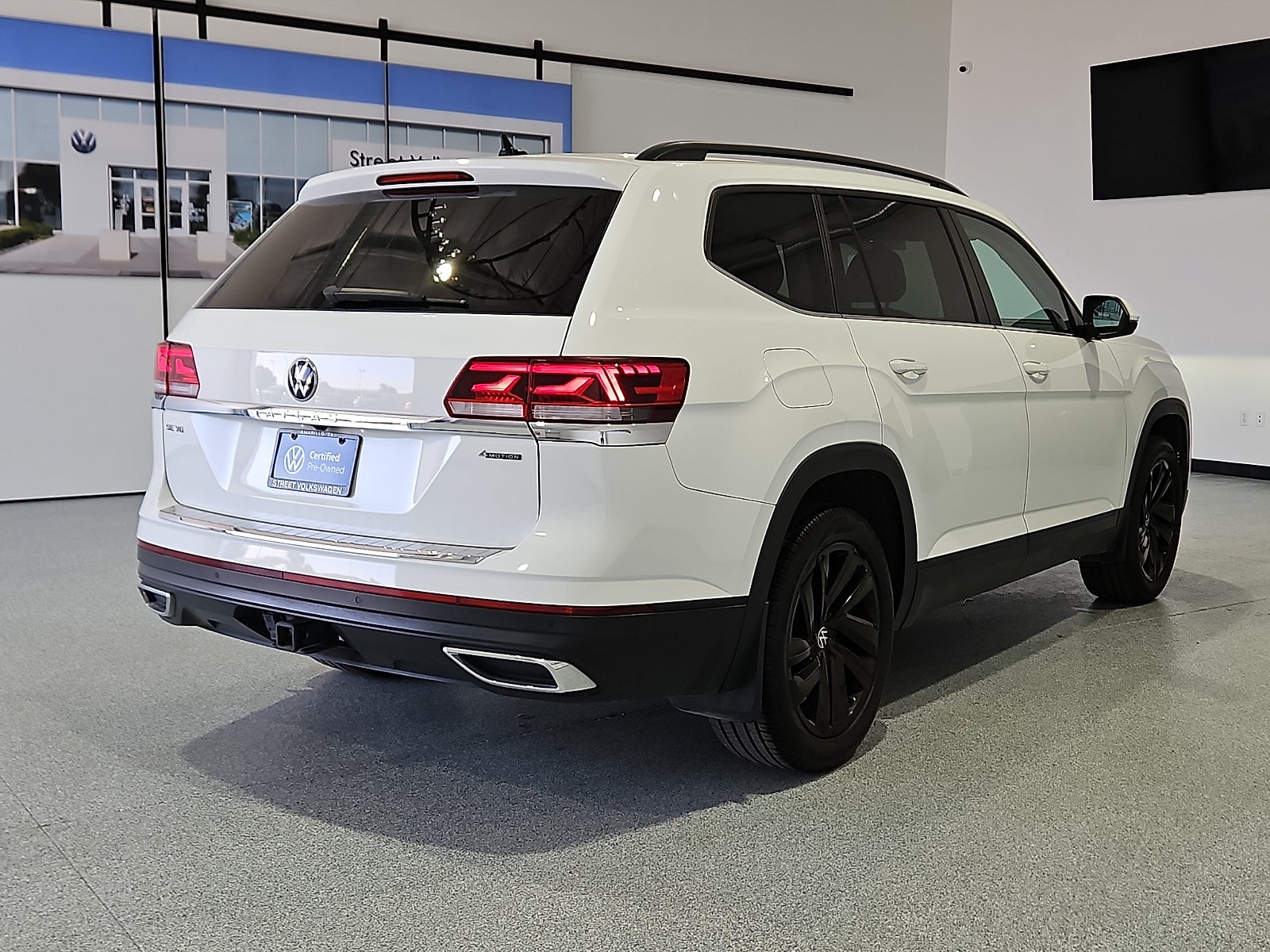 2023 Volkswagen Atlas 3.6L V6 SE w/Technology