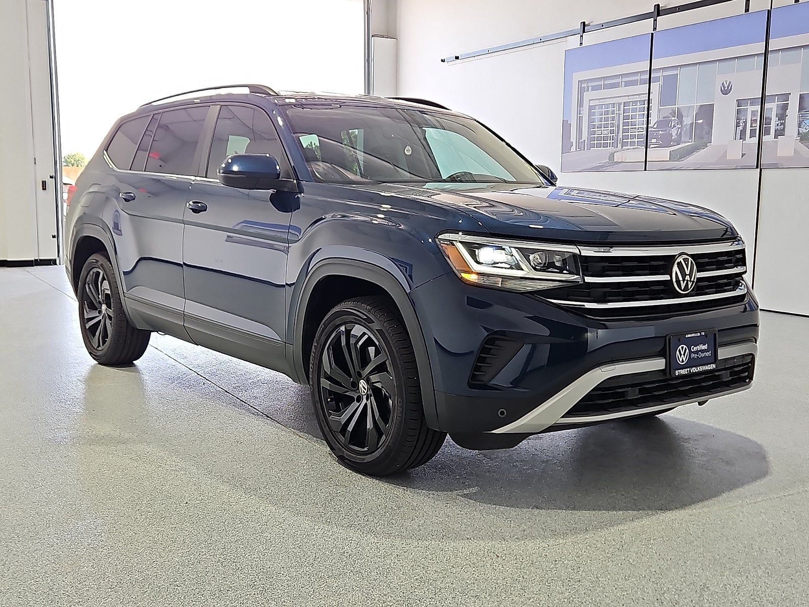 2022 Volkswagen Atlas 3.6L V6 SE w/Technology