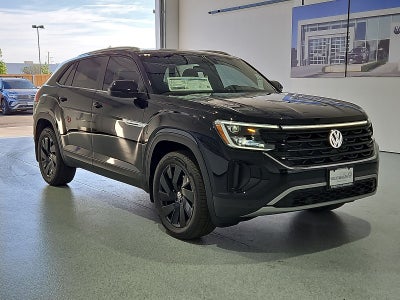 2026 Volkswagen Atlas Cross Sport SE with Technology