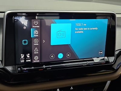 2026 Volkswagen Atlas Cross Sport SE with Technology