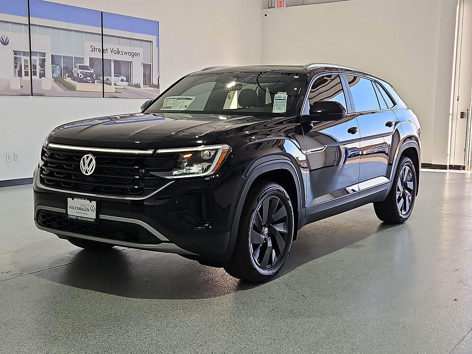 2026 Volkswagen Atlas Cross Sport SE with Technology