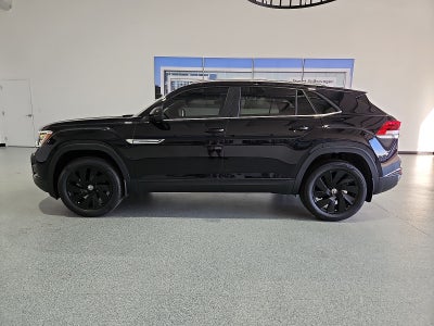 2026 Volkswagen Atlas Cross Sport SE with Technology