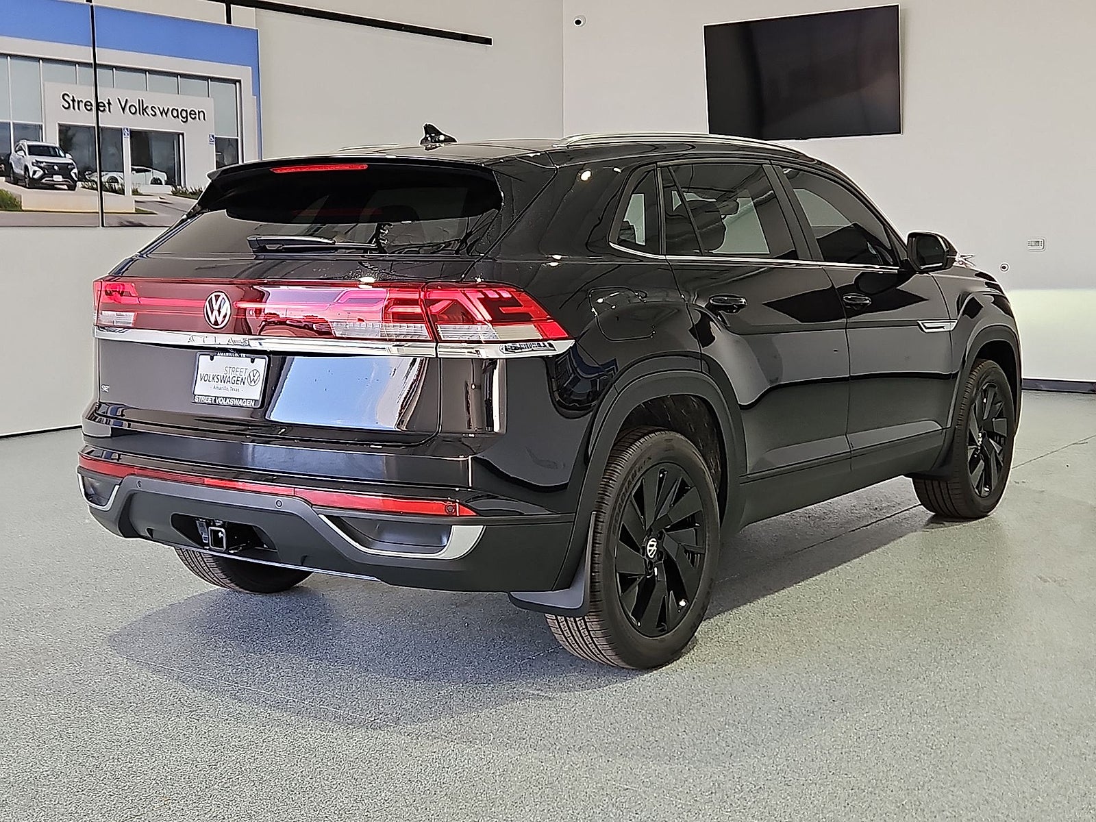 2026 Volkswagen Atlas Cross Sport SE with Technology