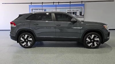 2026 Volkswagen Atlas Cross Sport SE with Technology