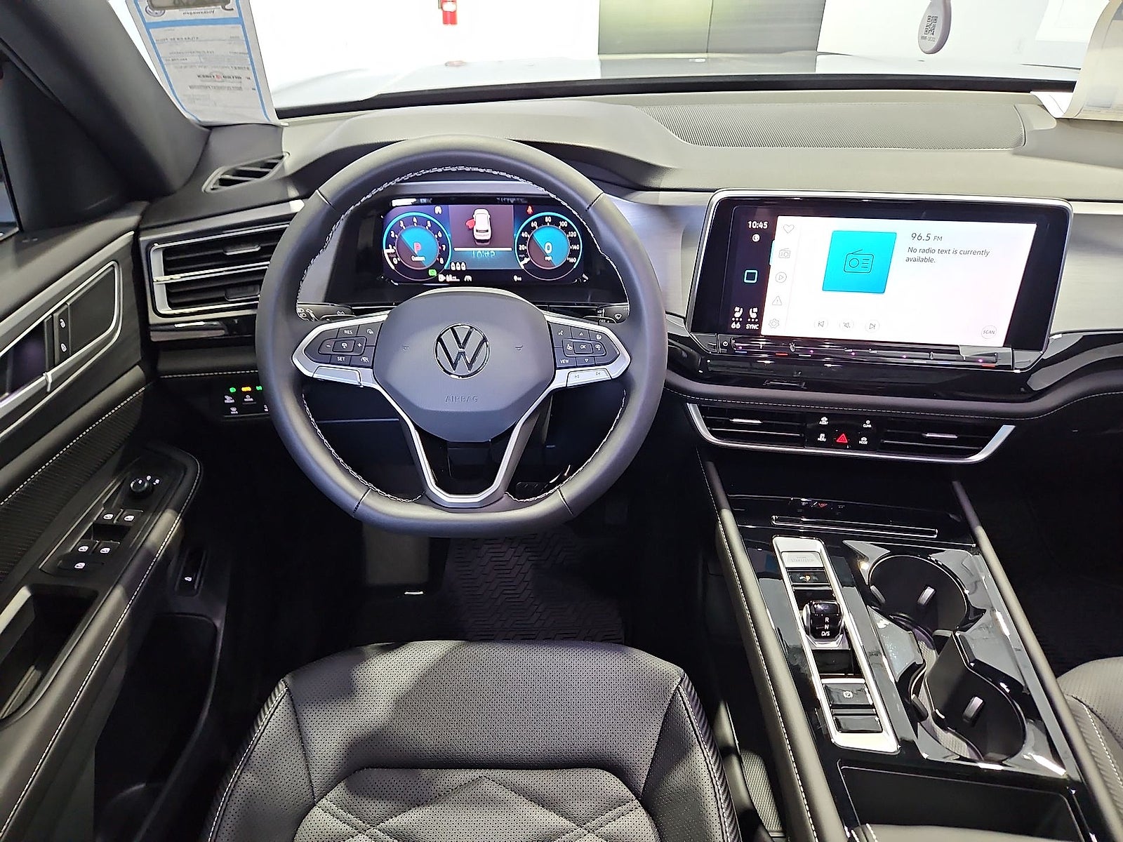 2026 Volkswagen Atlas Cross Sport SE with Technology