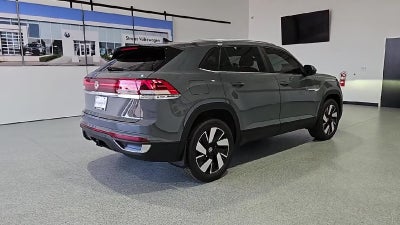 2026 Volkswagen Atlas Cross Sport SE with Technology