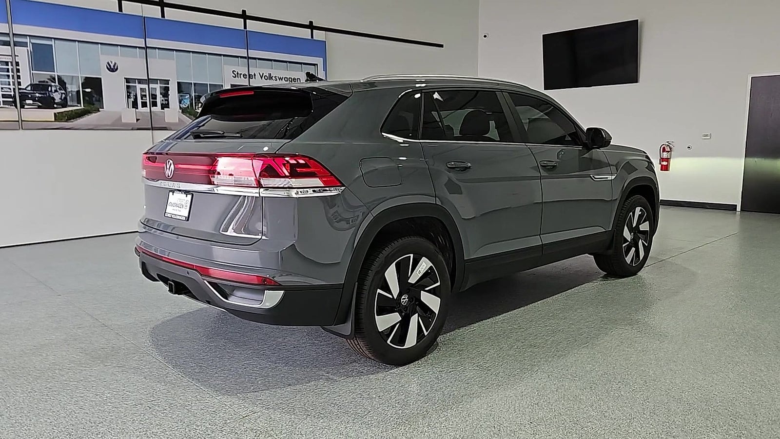2026 Volkswagen Atlas Cross Sport SE with Technology