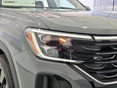 2026 Volkswagen Atlas Cross Sport SE with Technology