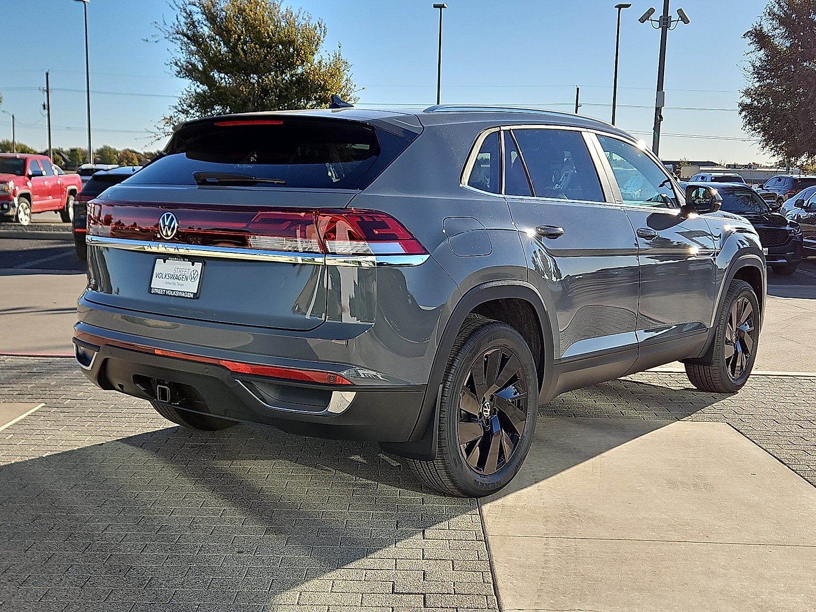 2026 Volkswagen Atlas Cross Sport 2.0T SE w/Technology