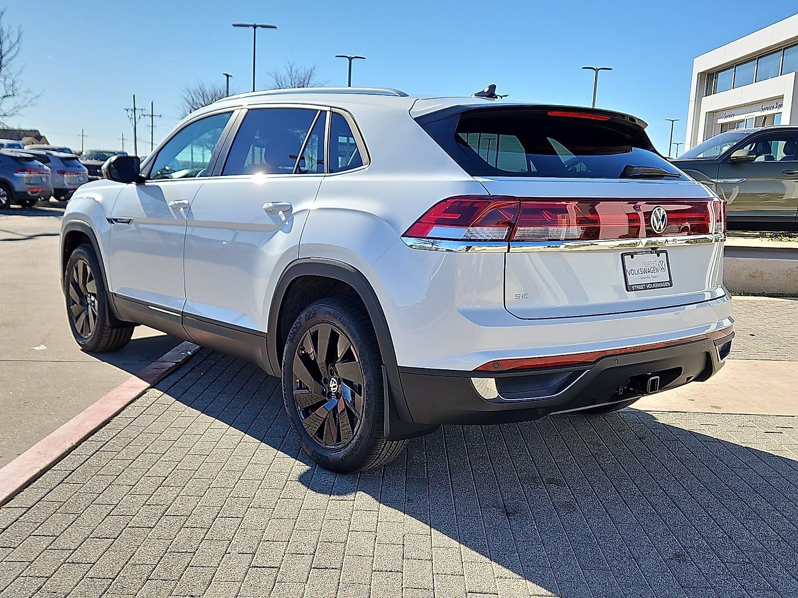 2026 Volkswagen Atlas Cross Sport 2.0T SE w/Technology