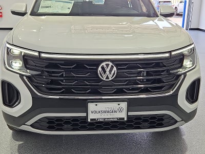 2026 Volkswagen Atlas Cross Sport SE with Technology