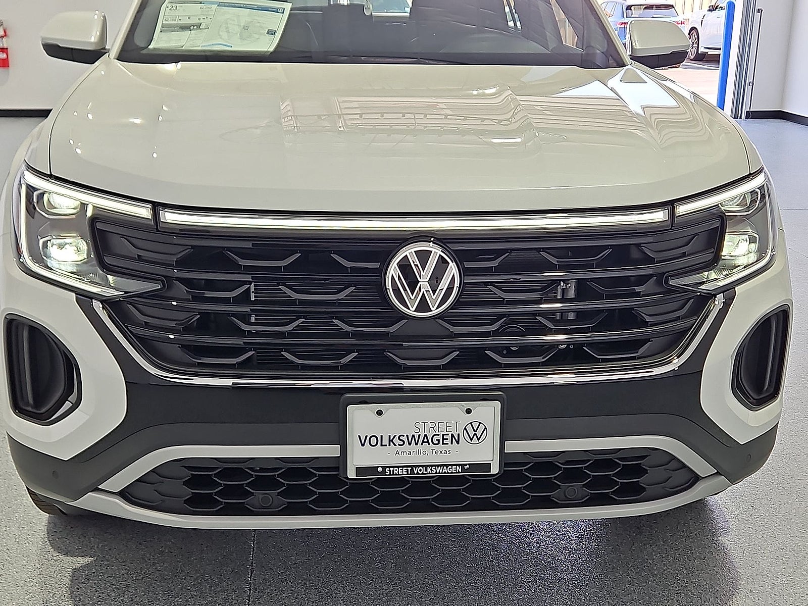 2026 Volkswagen Atlas Cross Sport SE with Technology