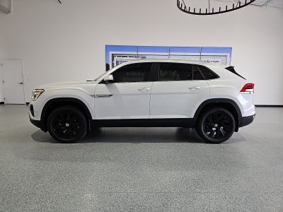 2026 Volkswagen Atlas Cross Sport SE with Technology