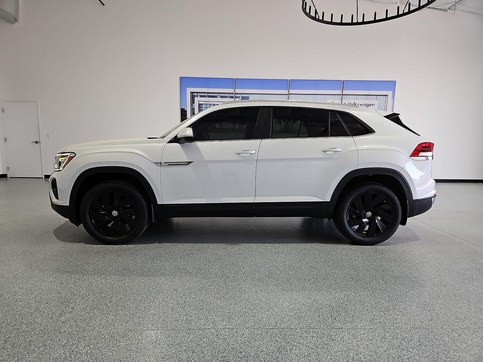 2026 Volkswagen Atlas Cross Sport SE with Technology