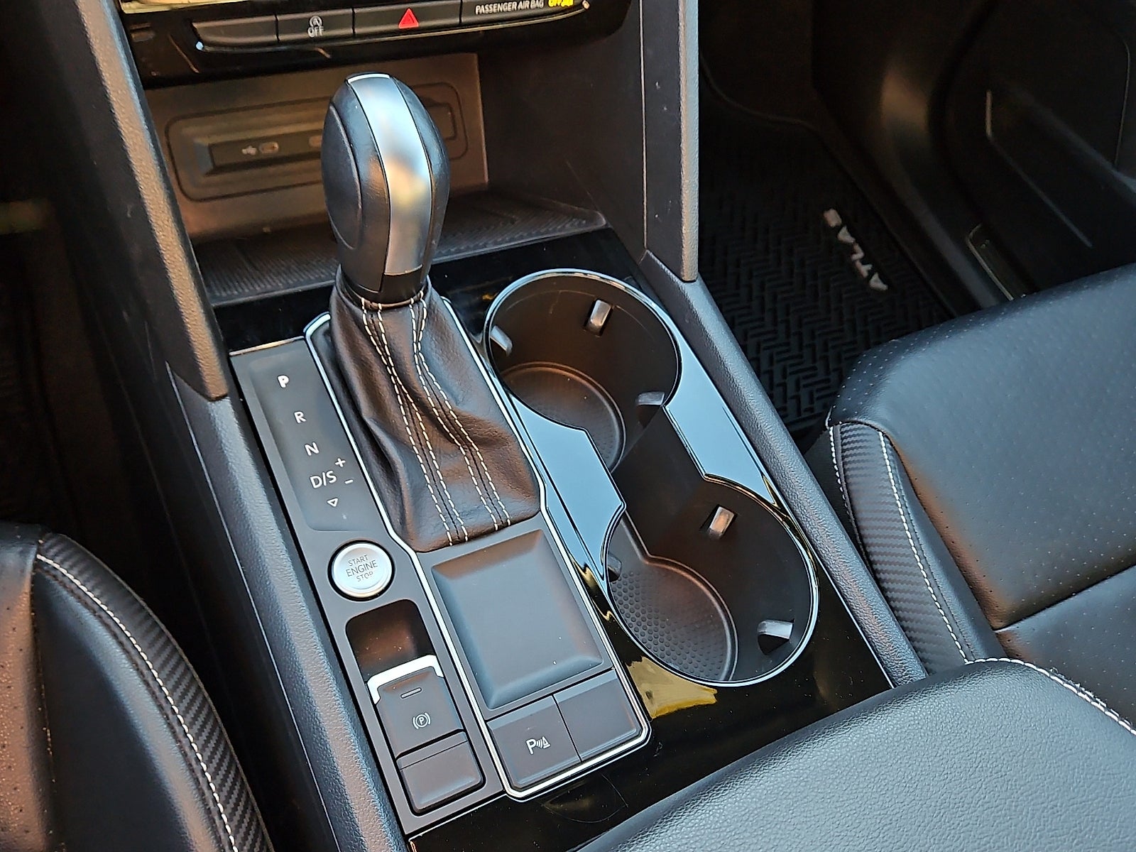 2022 Volkswagen Atlas Cross Sport 2.0T SE w/Technology