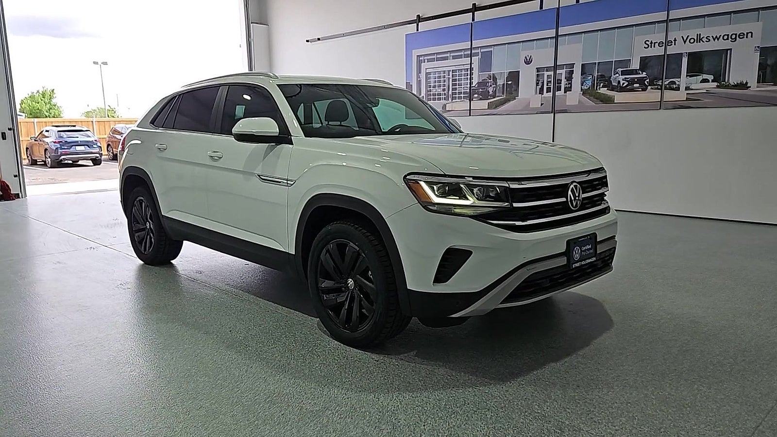 2023 Volkswagen Atlas Cross Sport 2.0T SE w/Technology