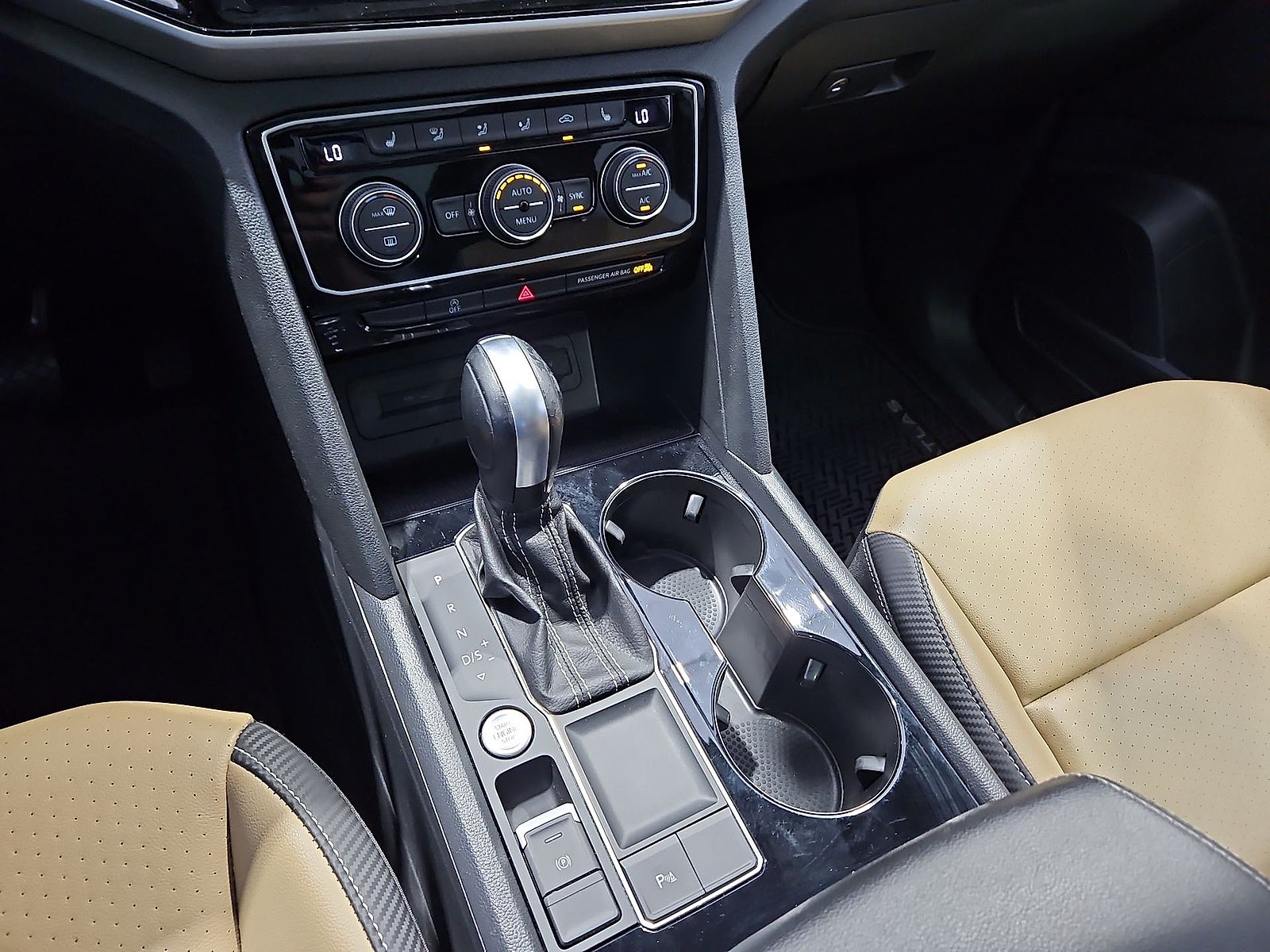 2023 Volkswagen Atlas Cross Sport 2.0T SE w/Technology