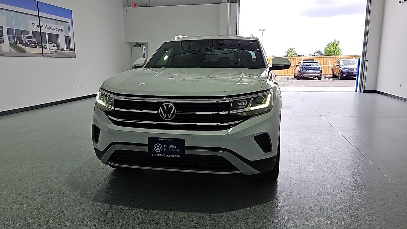 2023 Volkswagen Atlas Cross Sport 2.0T SE w/Technology