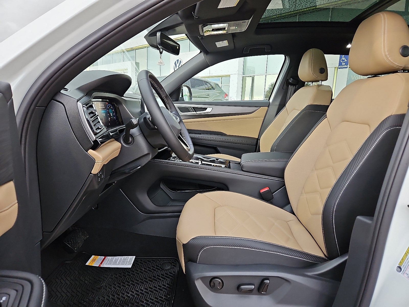 2026 Volkswagen Atlas Cross Sport 2.0T SE w/Technology