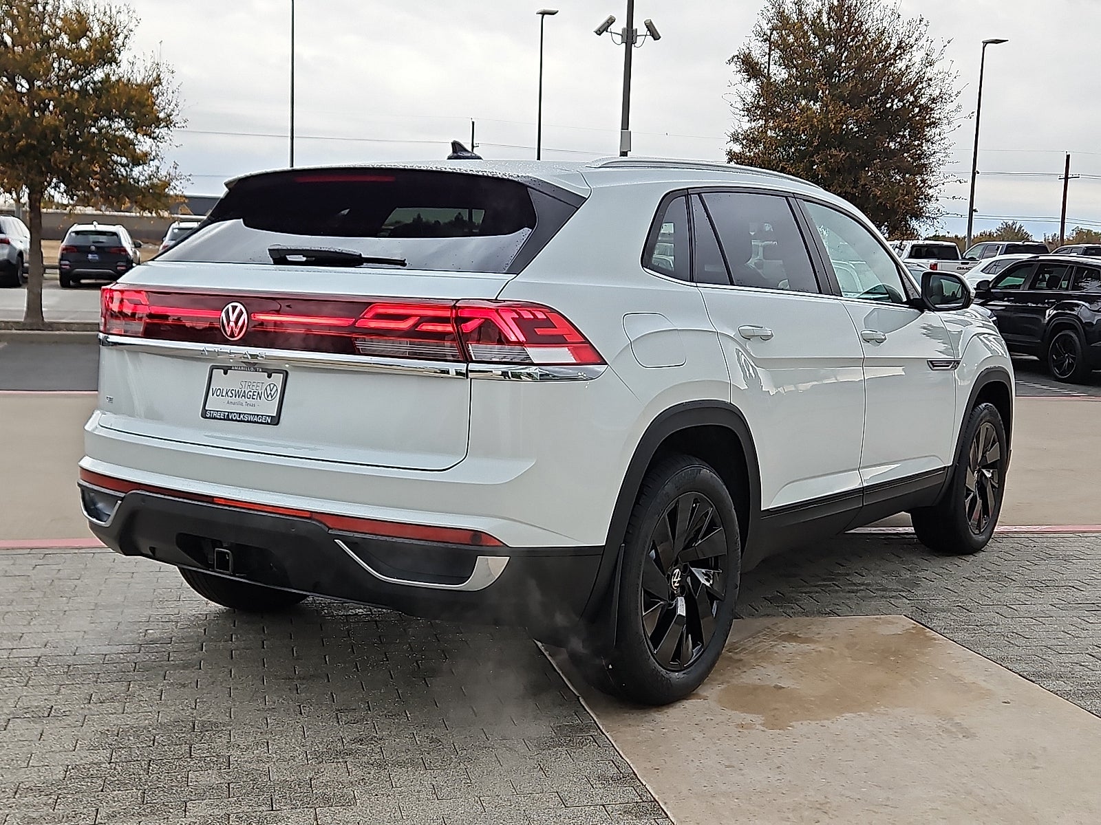 2026 Volkswagen Atlas Cross Sport 2.0T SE w/Technology
