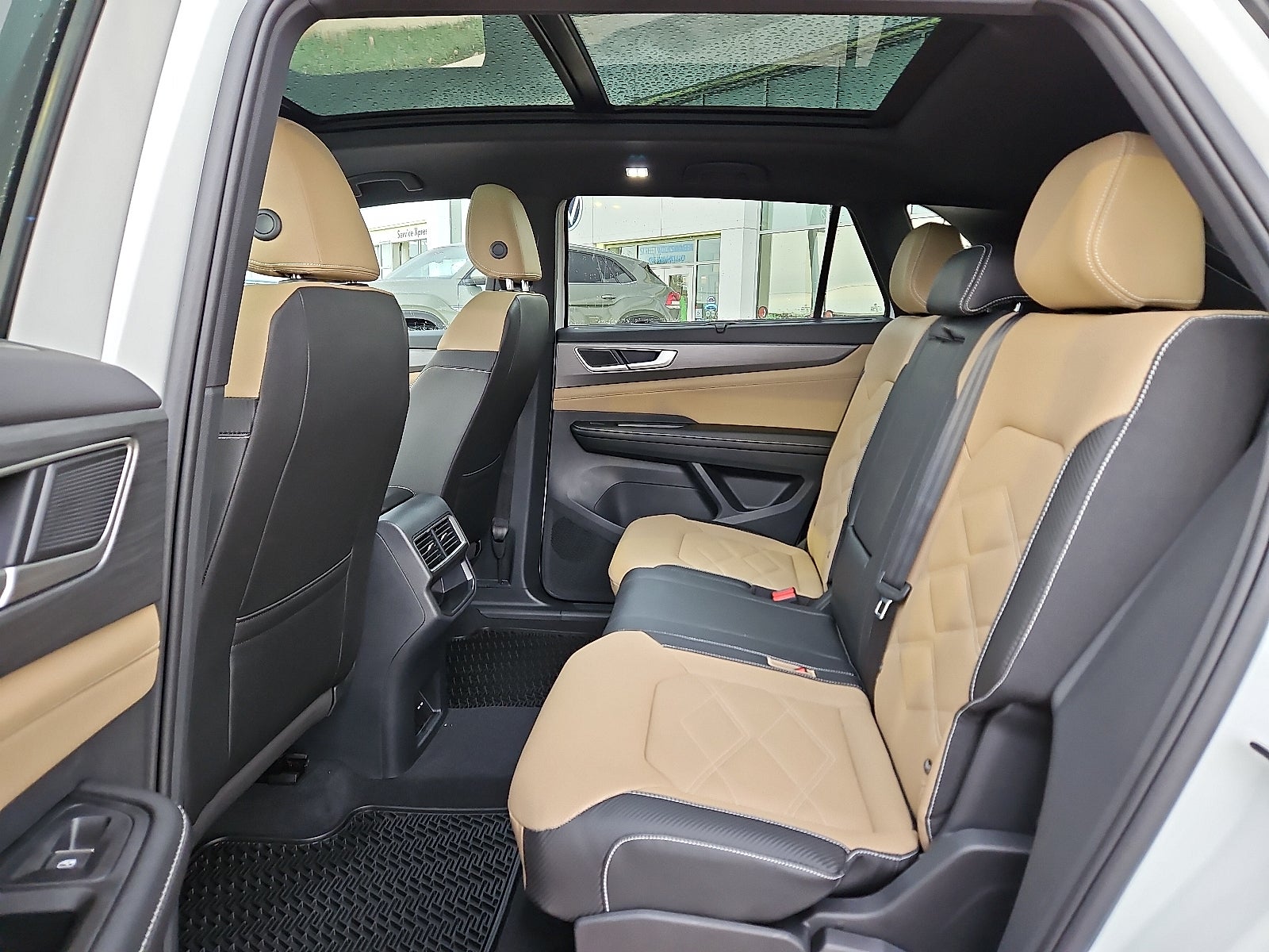 2026 Volkswagen Atlas Cross Sport 2.0T SE w/Technology