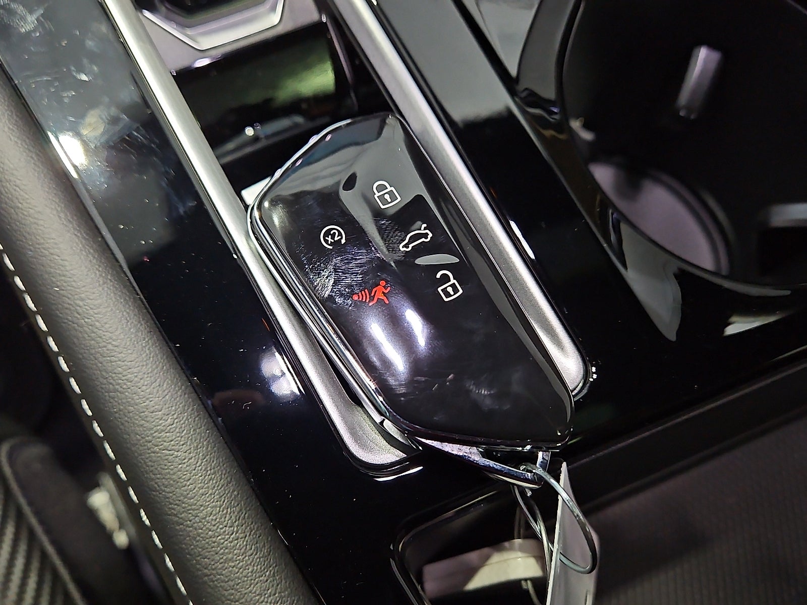 2026 Volkswagen Atlas Cross Sport SE with Technology