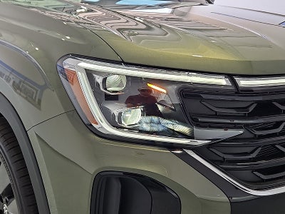 2026 Volkswagen Atlas Cross Sport SE with Technology