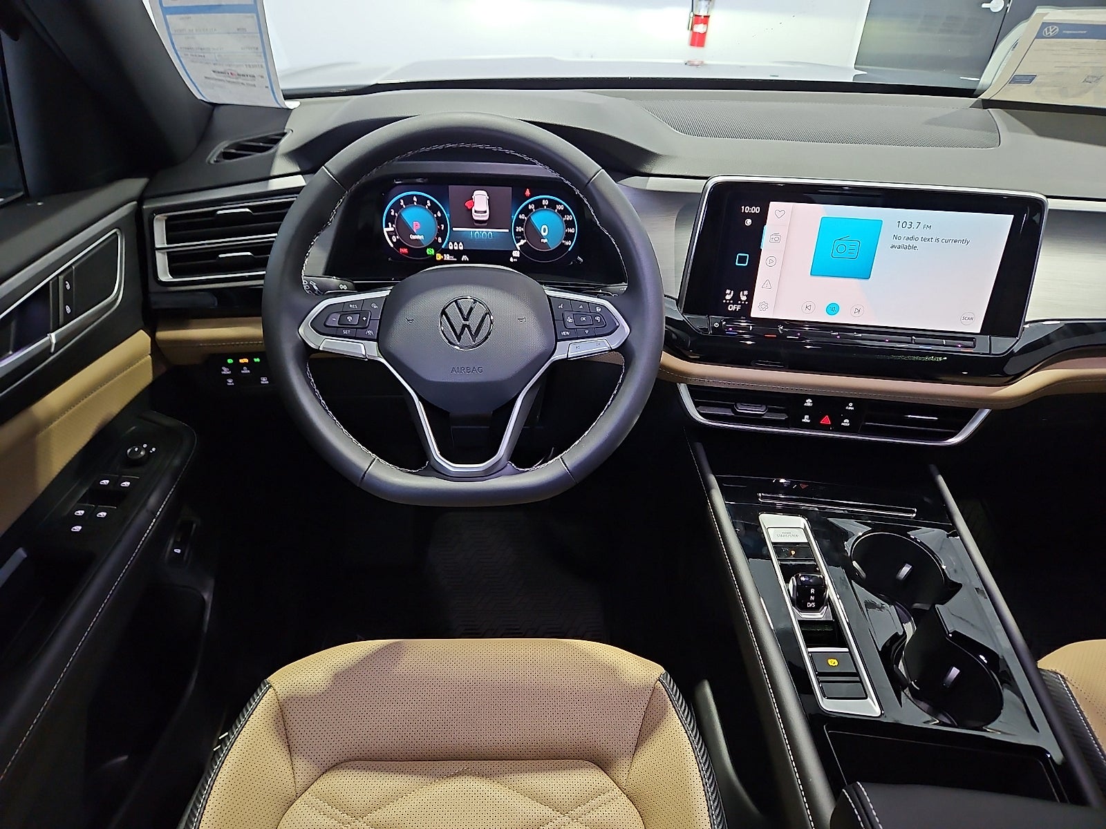 2026 Volkswagen Atlas Cross Sport SE with Technology