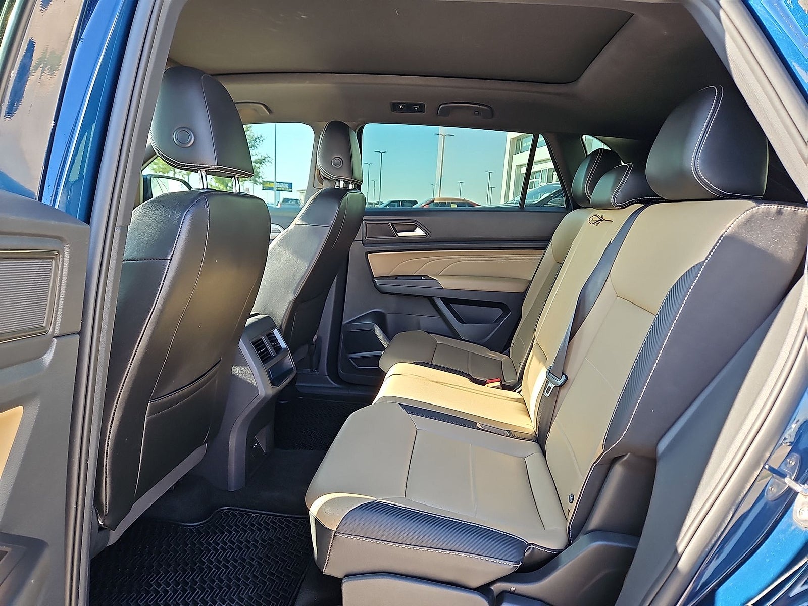 2022 Volkswagen Atlas Cross Sport 2.0T SE w/Technology
