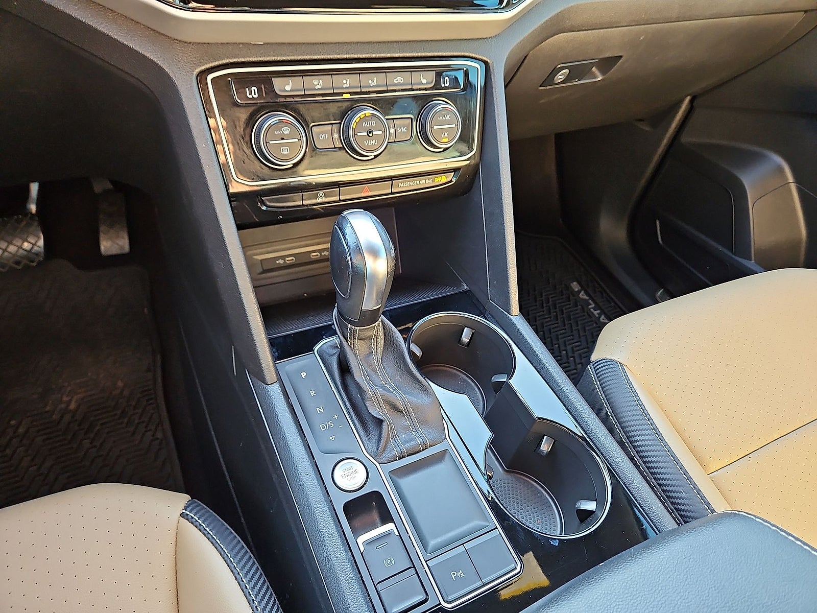 2022 Volkswagen Atlas Cross Sport 2.0T SE w/Technology