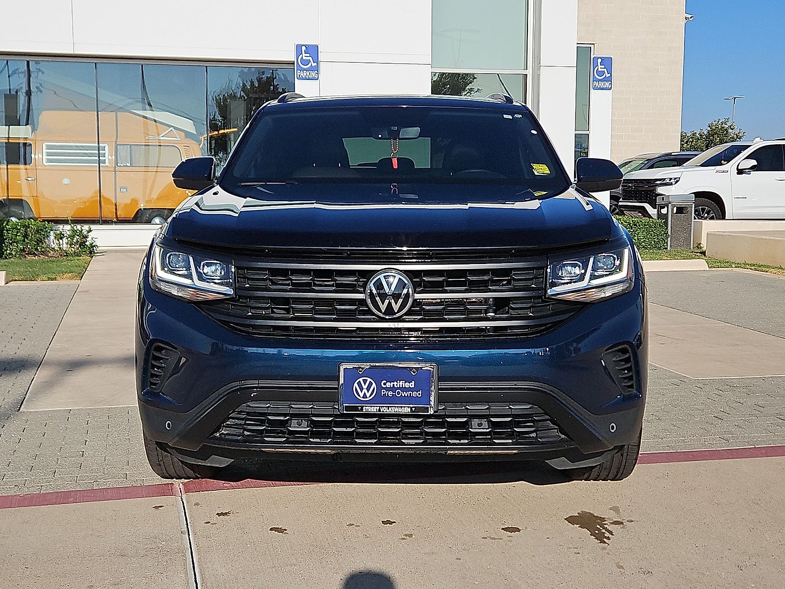 2022 Volkswagen Atlas Cross Sport 2.0T SE w/Technology