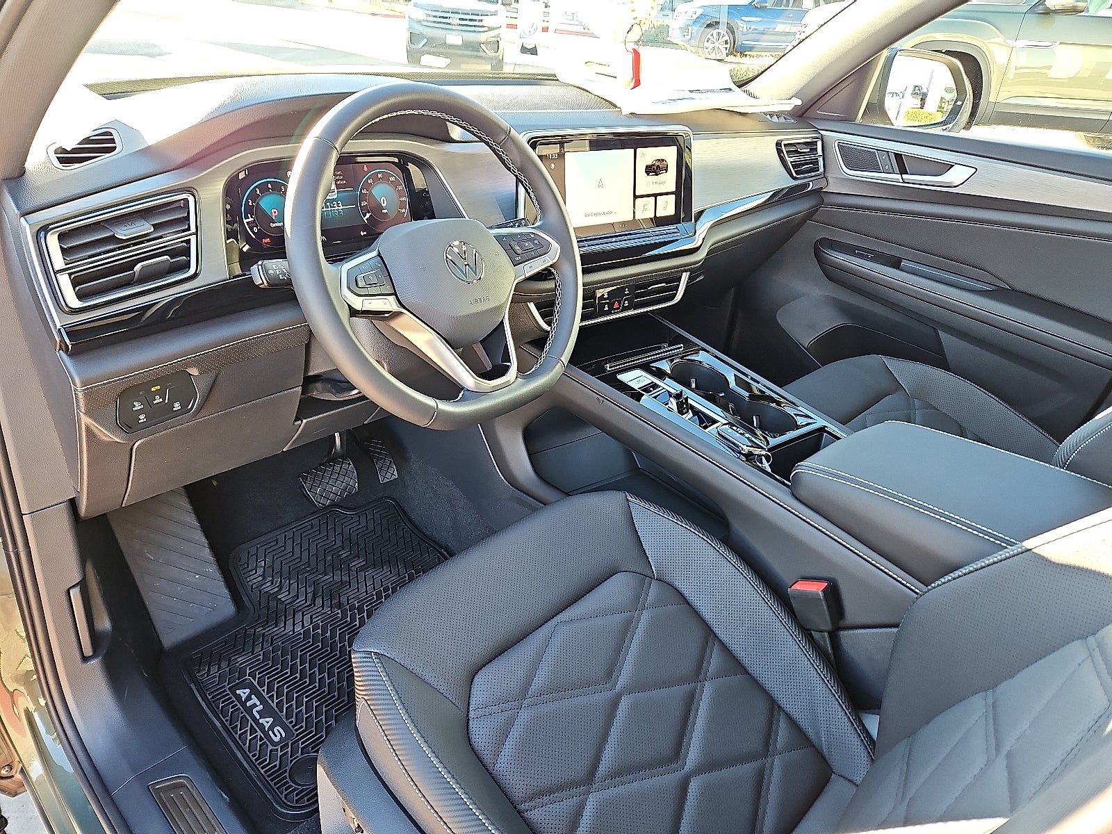 2026 Volkswagen Atlas Cross Sport 2.0T SE w/Technology