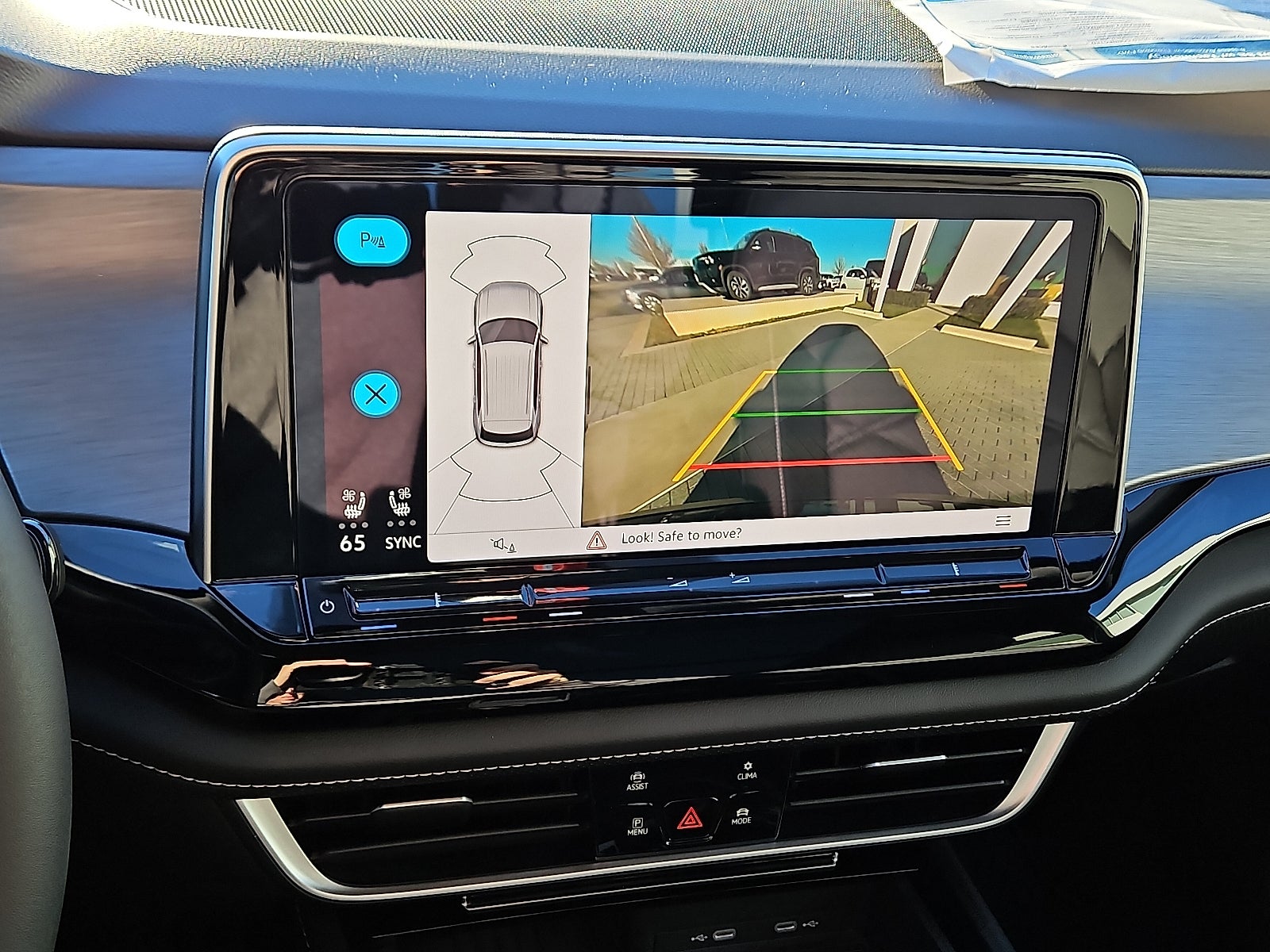 2026 Volkswagen Atlas Cross Sport 2.0T SE w/Technology