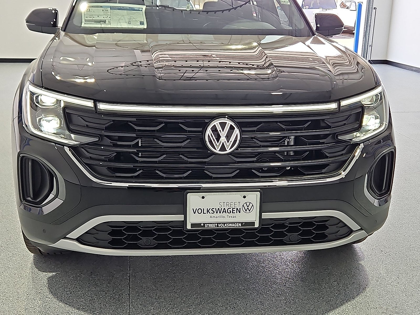 2026 Volkswagen Atlas Cross Sport SE with Technology