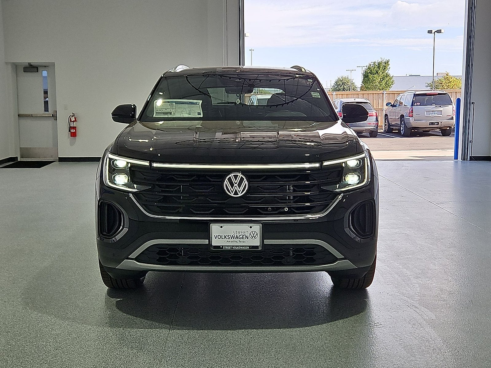 2026 Volkswagen Atlas Cross Sport SE with Technology