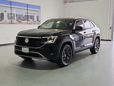 2026 Volkswagen Atlas Cross Sport SE with Technology